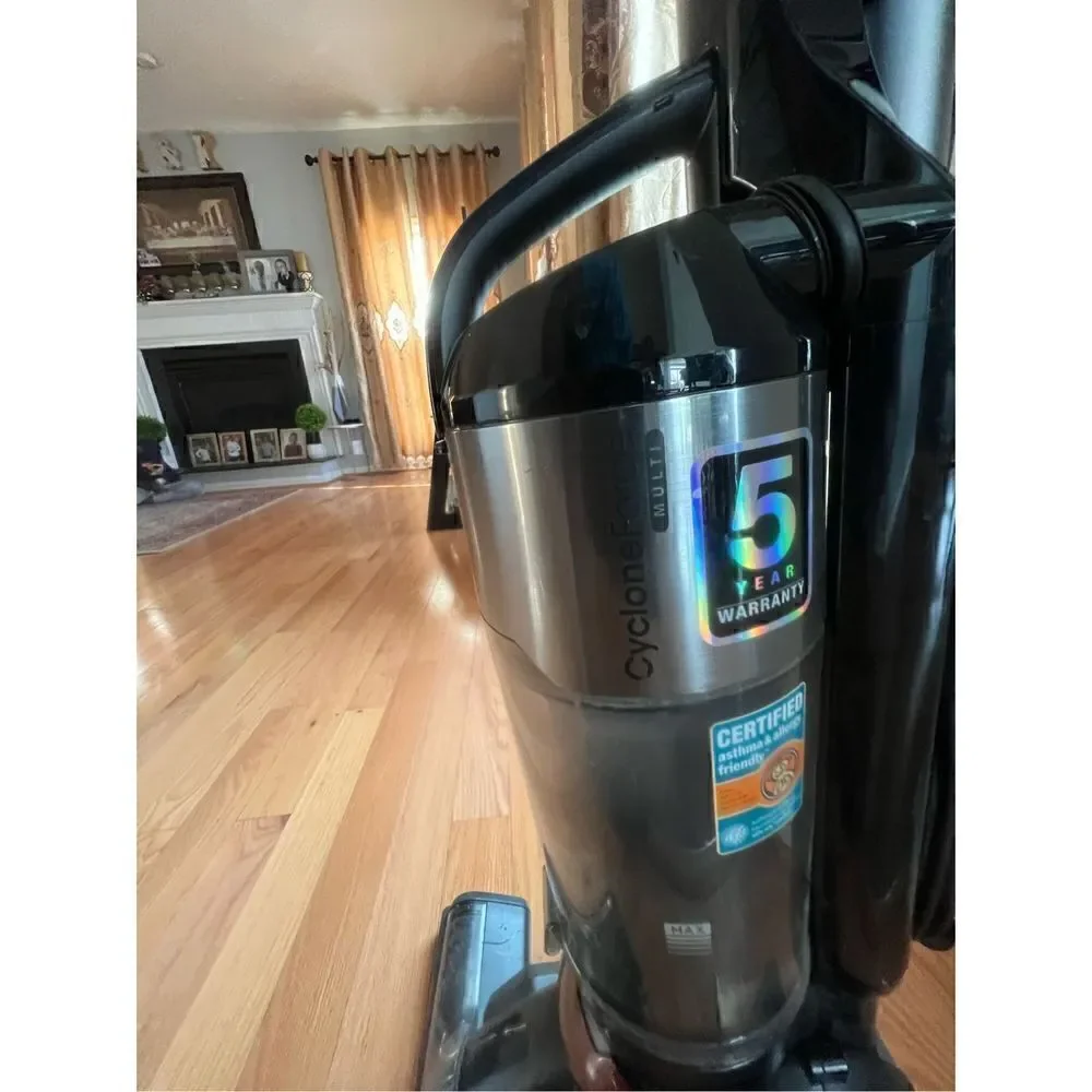 Very rare Samsung Motion Sync Corded Bagless Vaccum Cleaner. Tested! Cleaned! Ne